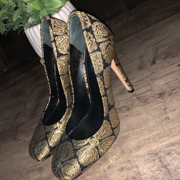 NWT GIAMBATTISTA VALLI GOLD JACQUARD FABRIC STILETTO - Picture 10 of 10